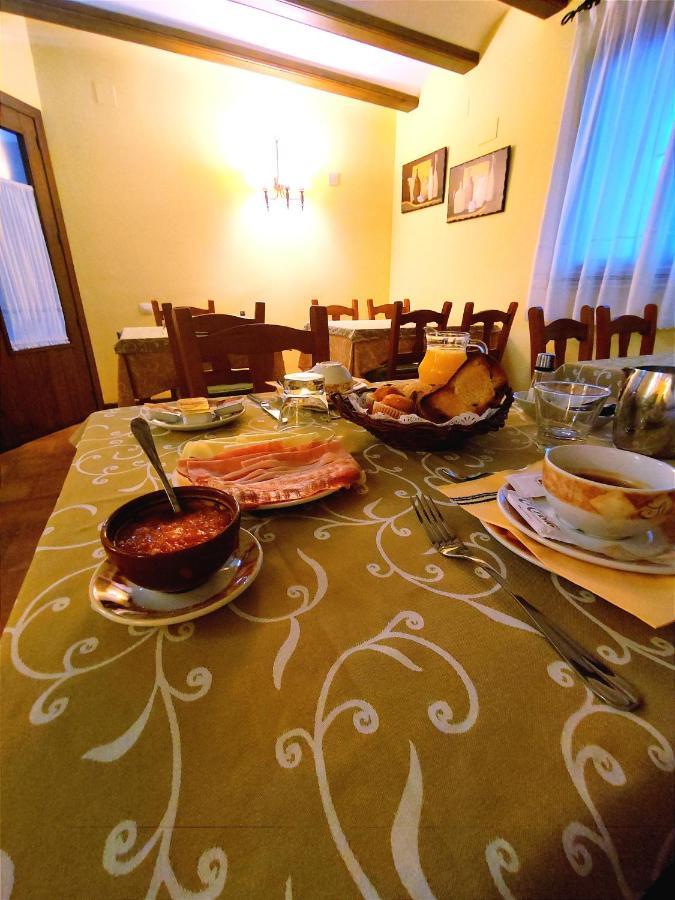 Hotel Albarran 아바라신 외부 사진